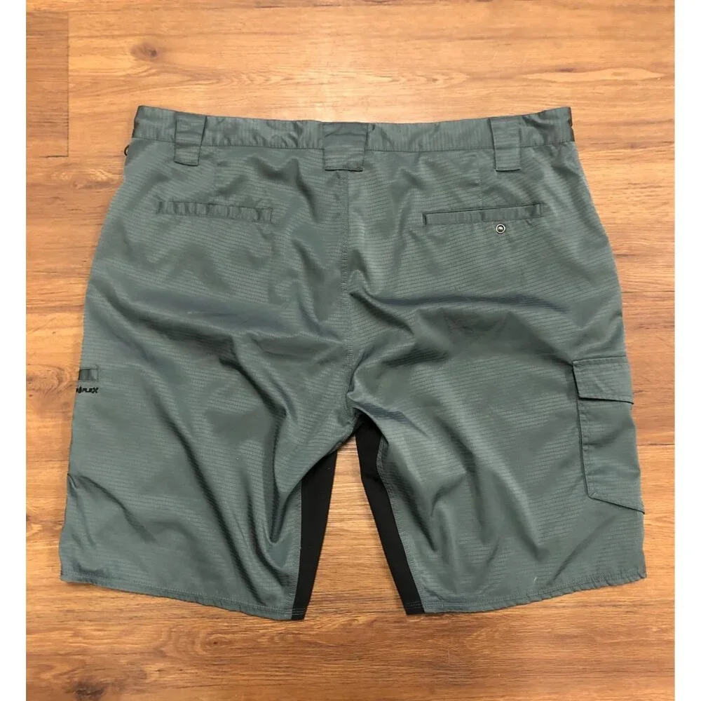 Pelagic Dri-Flex Hybrid II Fishing Shorts - Size 40 - Picture 2 of 16